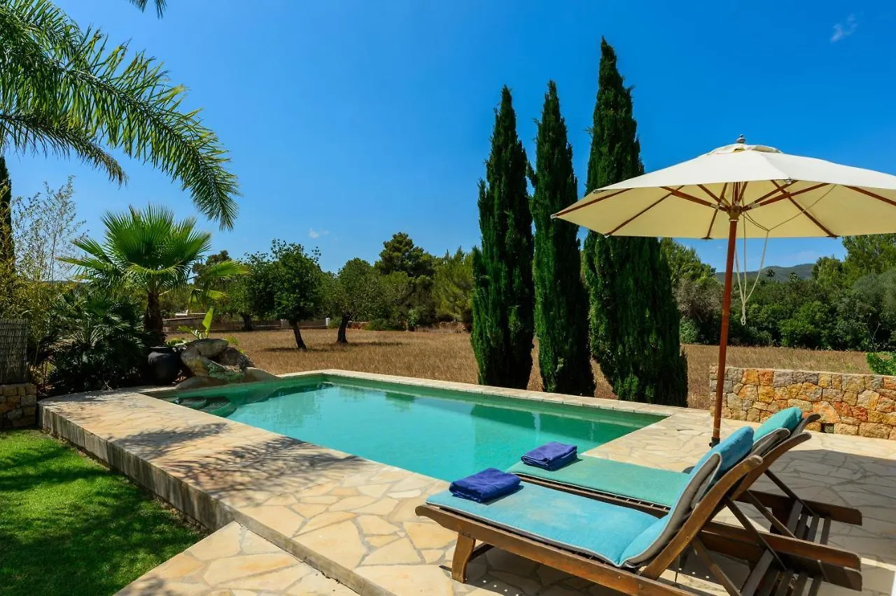 Villa Can Curreu Sant Carles de Peralta