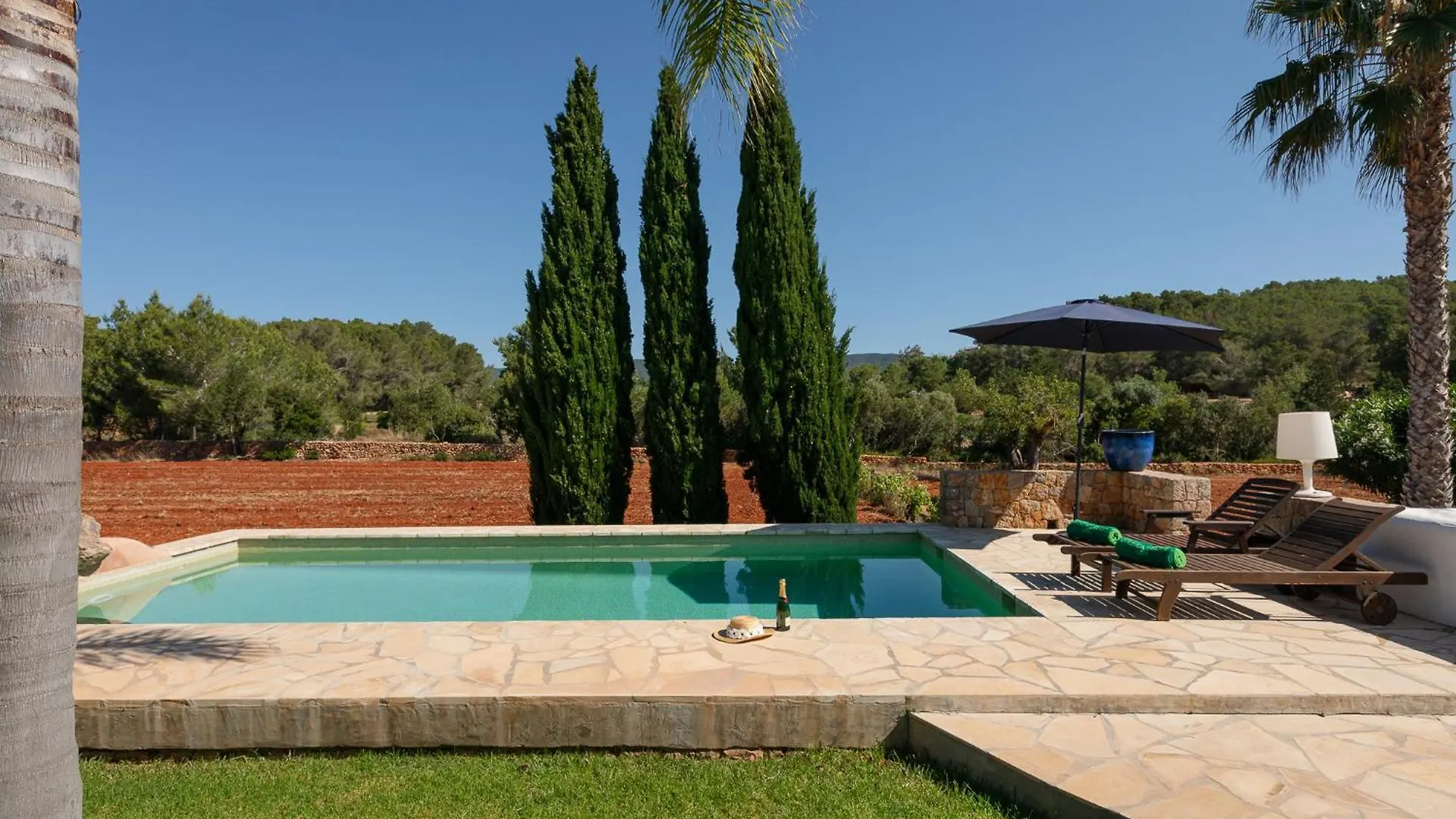 Villa Can Curreu Sant Carles de Peralta